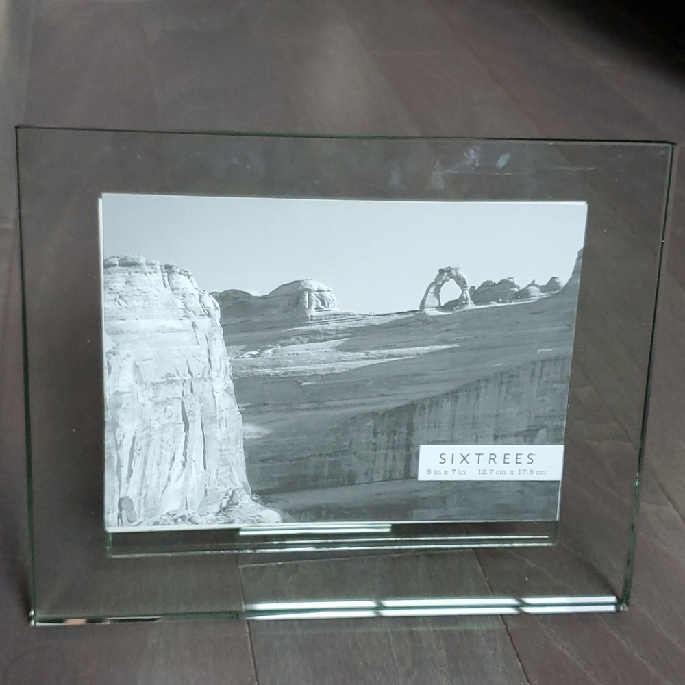 All glass frame 5"x7"